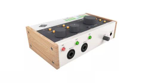 Universal Audio Volt 476 - interfejs audio/MIDI 